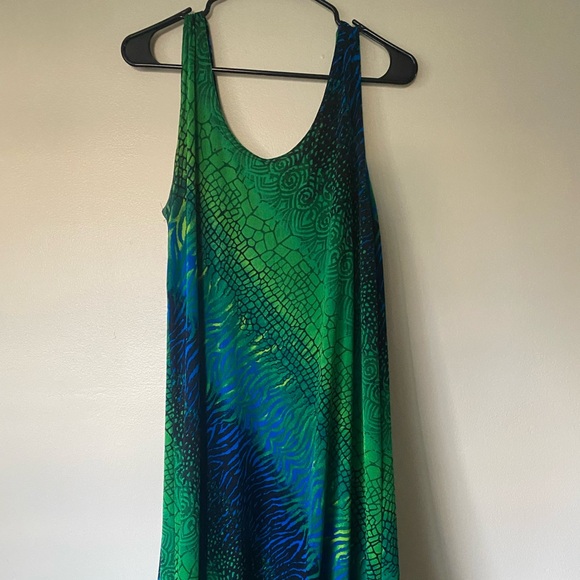 Jostar Vivid Animal Print Dress - Picture 2 of 9